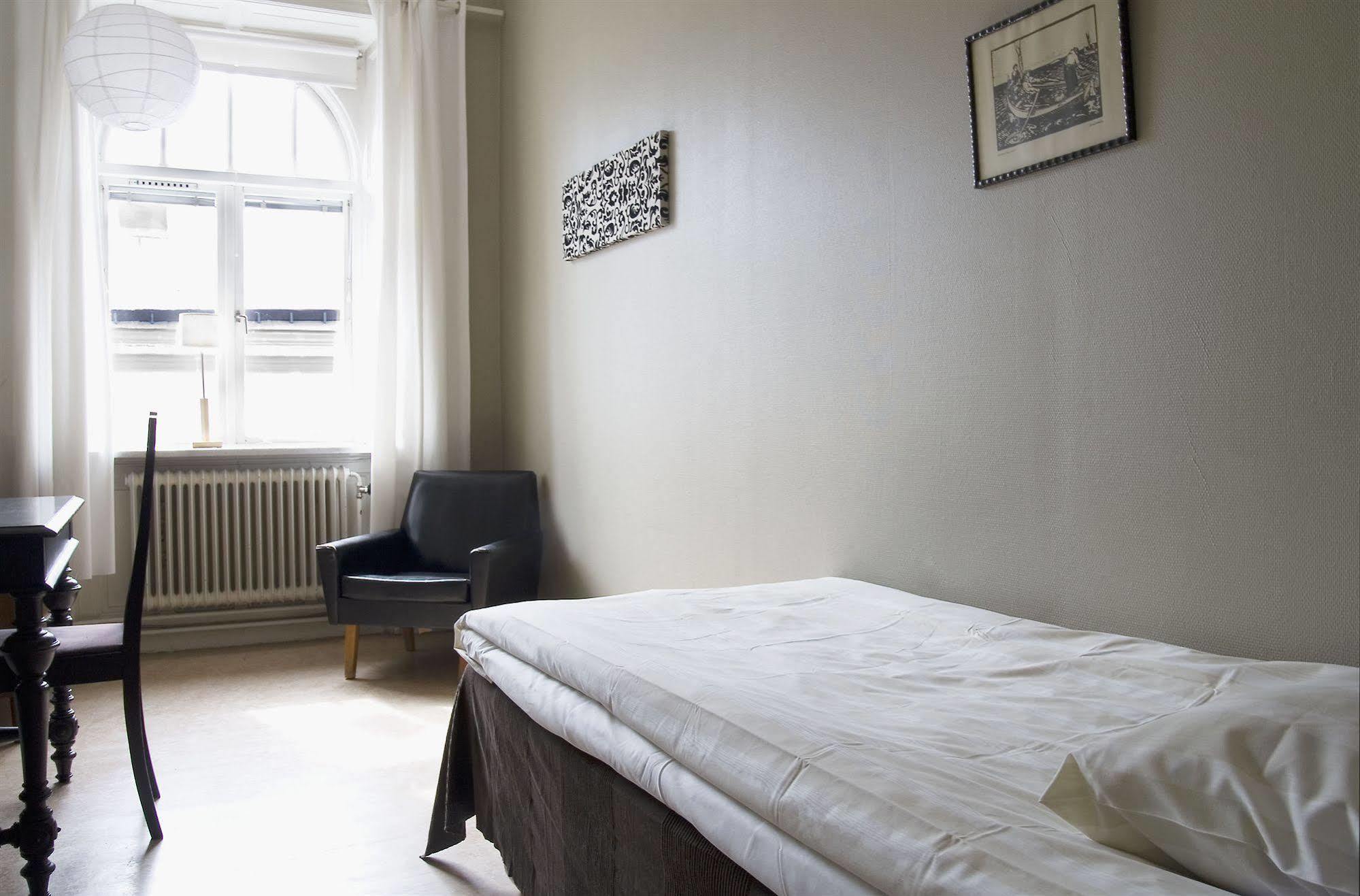 Jaernvaegshotellet Gävle Εξωτερικό φωτογραφία