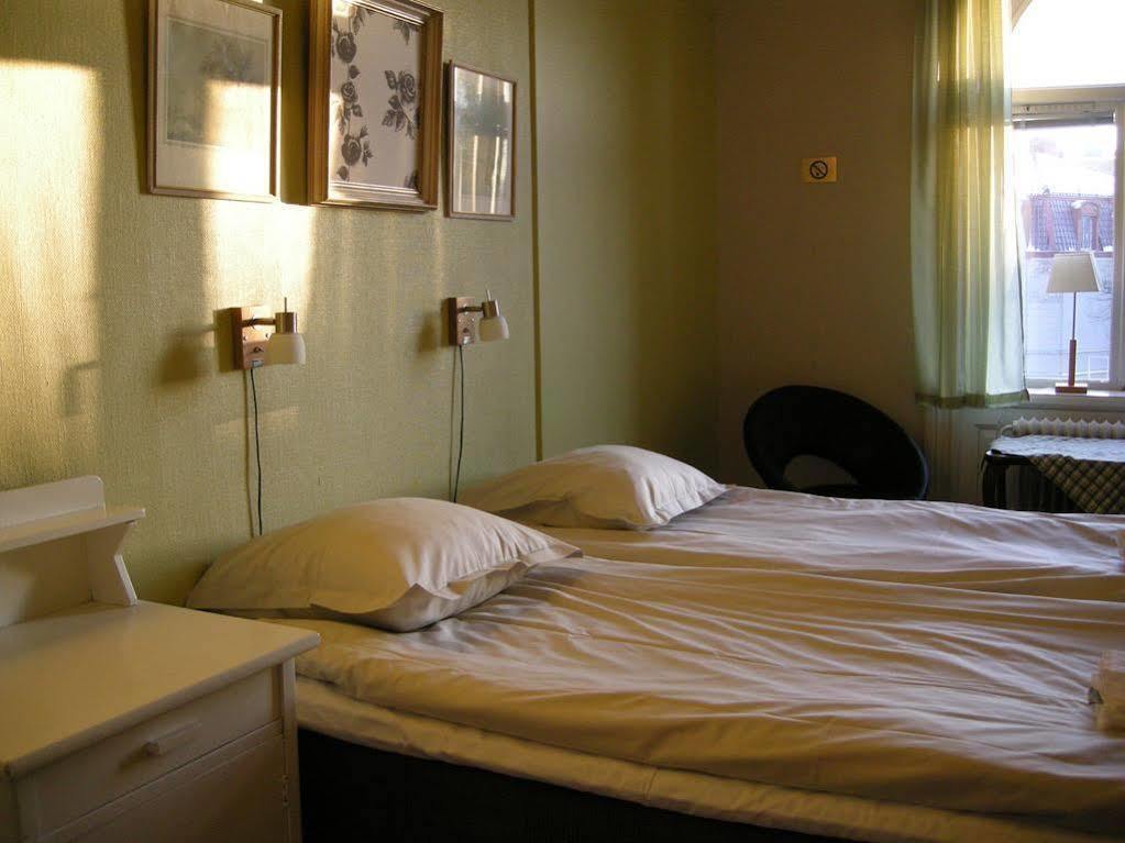 Jaernvaegshotellet Gävle Εξωτερικό φωτογραφία